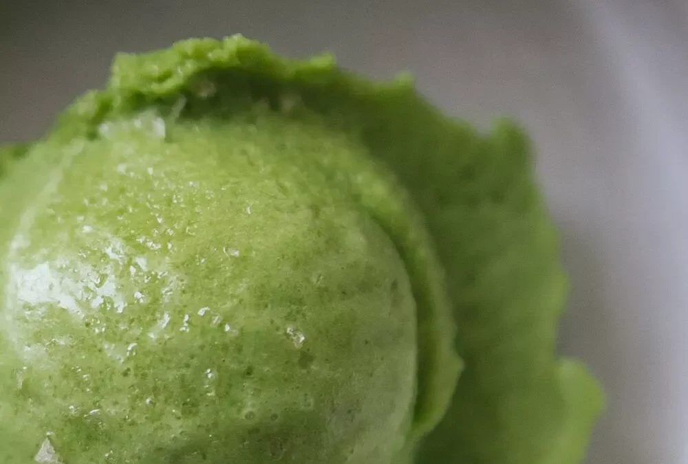 Veganes Eis mit Matcha